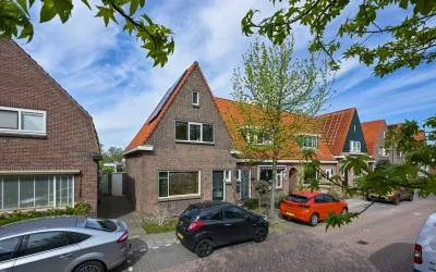 Twee-onder-één-kap te koop: Mariastraat 14, Oosteinde Wormer