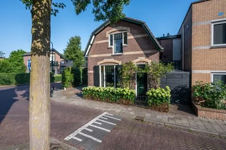 Tussenwoning te koop: Mariastraat 56, Binnenstad Apeldoorn