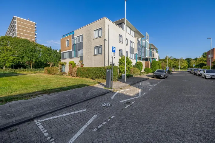 Appartement te koop: Marie van Eijsden-Vinkstraat 23, Rotterdam