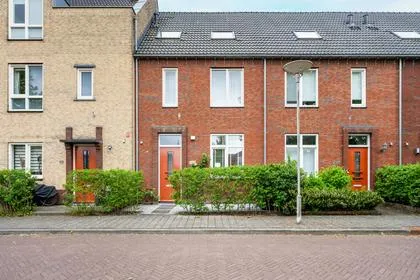 Tussenwoning te koop: Mariënburg 408, Plantage de Sniep Zuid Diemen