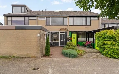 Tussenwoning te koop: Mariënwaard 28, Waardenbuurt Capelle Aan Den Ijssel