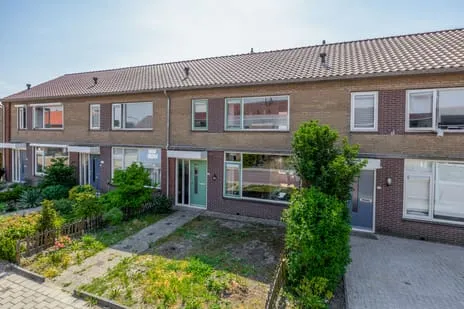 Tussenwoning te koop: Marijkelaan 38, Melissant woonkern Melissant