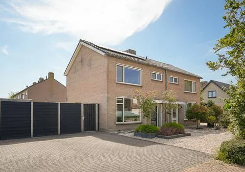 Twee-onder-één-kap te koop: Marijkestraat 16, Kern Dreumel Dreumel