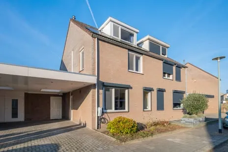 Tussenwoning te koop: Marjolein 43, Landweert 2 Venray