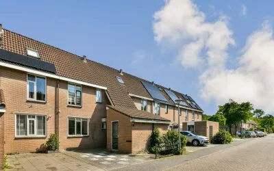 Tussenwoning te koop: Marjoleinstraat 10, Kruidenwijk Zuid Almere