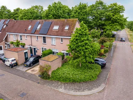Hoekwoning te koop: Marjoleinstraat 27, Kruidenwijk Zuid Almere
