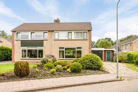 Twee-onder-één-kap te koop: Markescheiding 20, Gieten Gieten