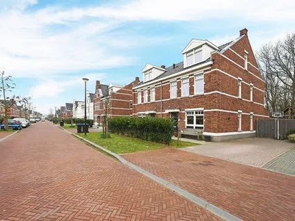 Twee-onder-één-kap te koop: Markgraaflaan 109, Kraayenstein en Vroondaal 'S-Gravenhage
