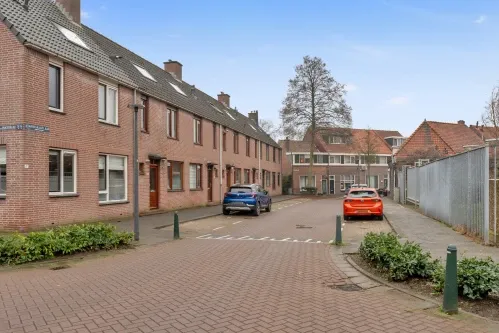 Tussenwoning te koop: Markgraaflaan 2C, Vlaardingen