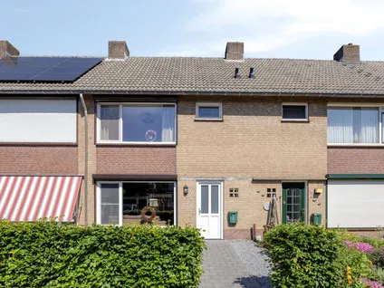 Tussenwoning te koop: Markiezaatstraat 8, Dorp Noord Baarle-Nassau