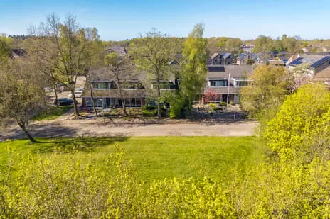 Tussenwoning te koop: Markiezenhof 11, Roden West Roden