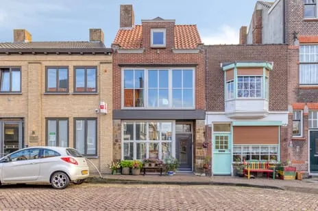 Tussenwoning te koop: Markt 15, IJzendijke Ijzendijke