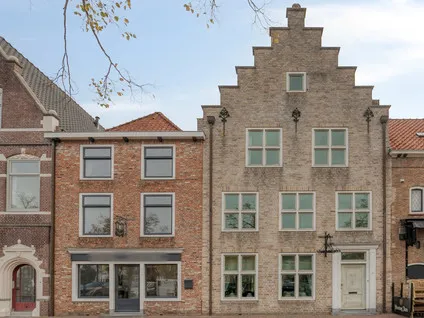 Tussenwoning te koop: Markt 21, IJzendijke Ijzendijke