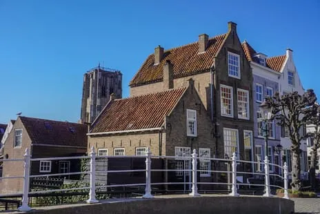 Tussenwoning te koop: Markt 6, Goedereede woonkern Goedereede
