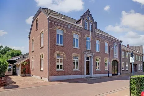 Hoekwoning te koop: Markt 8, Lottum Lottum