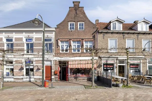 Tussenwoning te koop: Markt 8, Steenbergen-Centrum Steenbergen