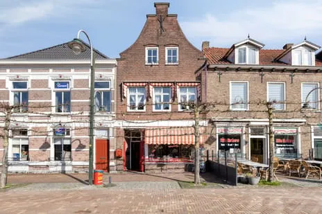 Tussenwoning te koop: Markt 8, Steenbergen (Nb)