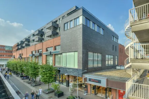 Huurwoning: Marktplein 118 in Hoofddorp - €1.703 per maand - 106m²