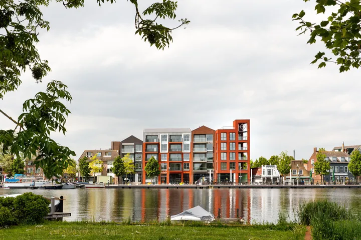 Appartement te huur: Marktplein 95, Dorpscentrumcentrum Uithoorn