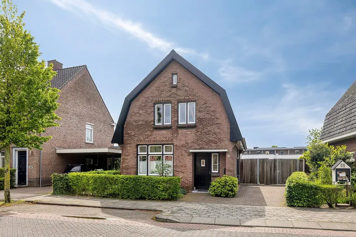 Vrijstaande woning te koop: Marktstraat 10, Mierlo-Dorp Mierlo