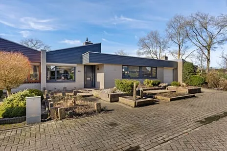 Tussenwoning te koop: Marne 49, De Drait zuidoost Drachten