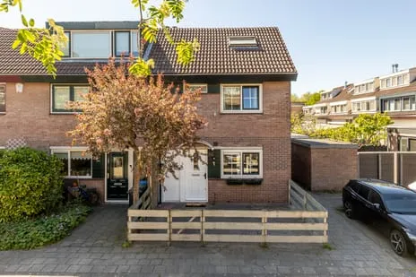 Hoekwoning te koop: Marseillehof 1, Oosterflank Rotterdam