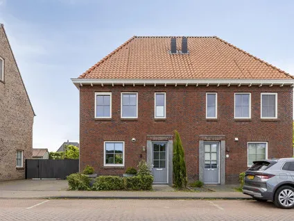 Twee-onder-één-kap te koop: Marskramer 9, Huurlingsedam Wijchen