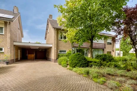 Terraced house for sale: Marsstraat 37, Sterrenbuurt Asten
