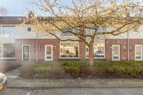 Tussenwoning te koop: Marsstraat 9, West 1 Dongen