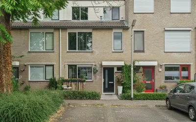Tussenwoning te koop: Mart Stamerf 10, Architectenbuurt-Oost Amersfoort