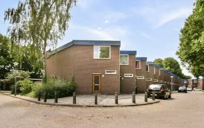 Hoekwoning te koop: Marten Corverhof 34, Jacques Veltmanbuurt Amsterdam