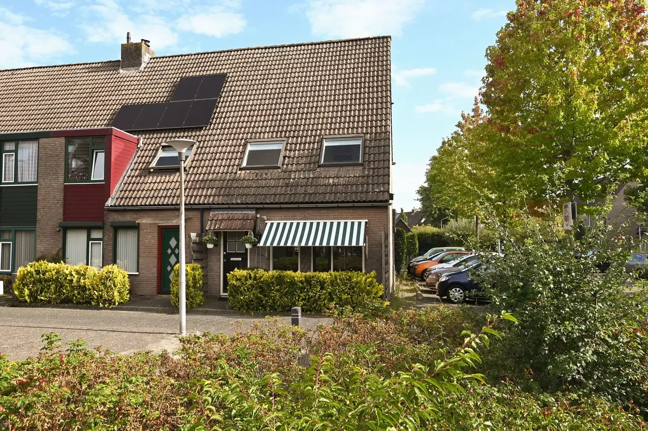 Hoekwoning te koop: Marter 2, Huizen