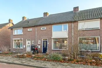 Tussenwoning te koop: Marterlaan 17, Waalre