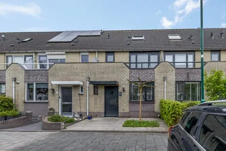 Tussenwoning te koop: Marterlaan 24, Petenbos Veenendaal