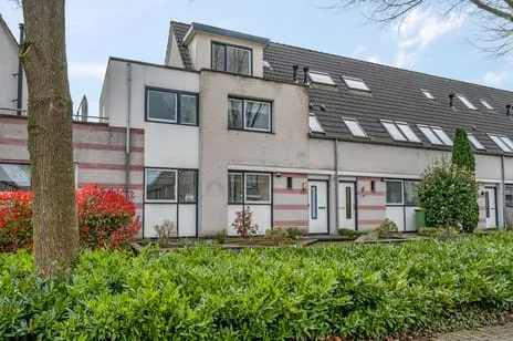 Tussenwoning te koop: Martin Luther Kingstate 25, De States Ede