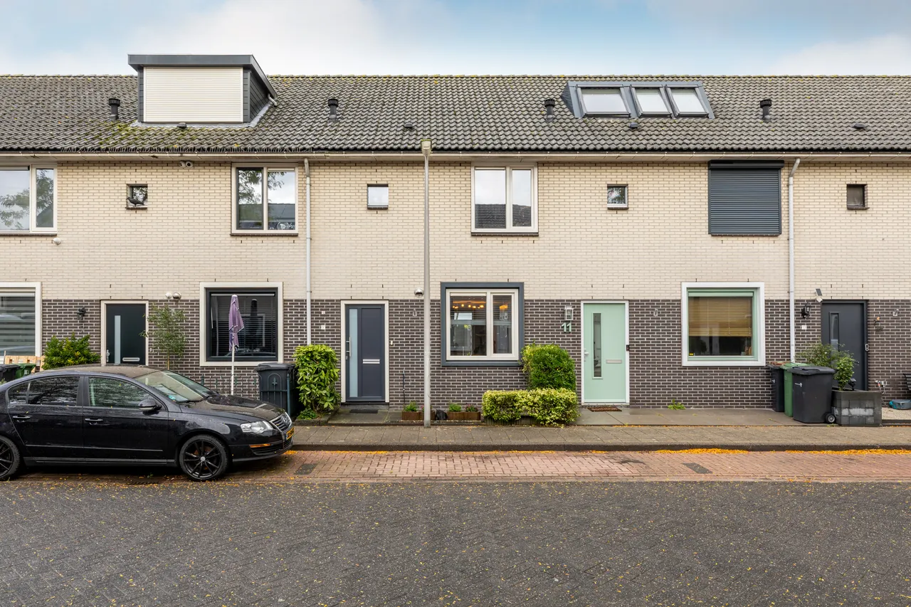 Tussenwoning te koop: Martiniquestraat 9, Purmerend