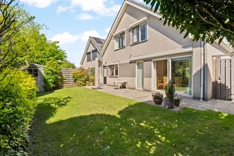 Semi-detached for sale: Martinus Burkensstraat 3, 's-Gravenland Rotterdam