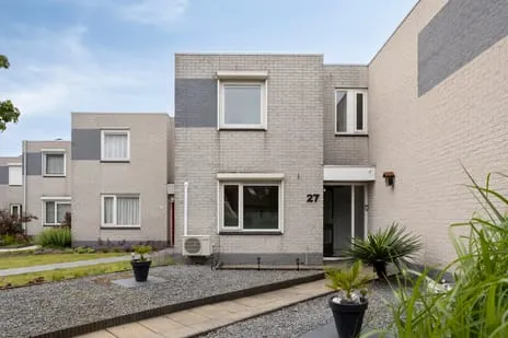 Tussenwoning te koop: Martinus Nijhofflaan 27, Oostmolenpark Kloetinge (Gem. Goes)