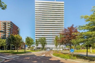 Appartement te huur: Martinus Nijhofflaan 2F8, Poptahof-Zuid Delft