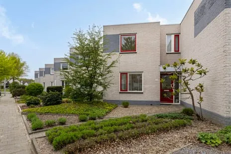 Tussenwoning te koop: Martinus Nijhofflaan 31, Kloetinge (Gem. Goes)