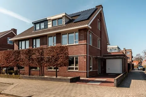Twee-onder-één-kap te koop: Martinus Nijhoffstraat 43, Stadsdennen Noord Harderwijk