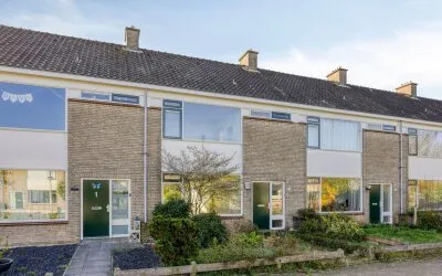 Tussenwoning te koop: Marumplantsoen 3, Vredenburg Arnhem
