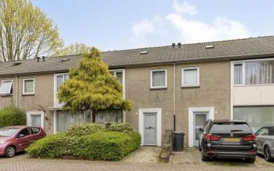 Tussenwoning te koop: Mascagnistraat 90, Stokhasselt Zuid-Oost Tilburg