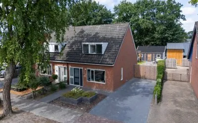 Twee-onder-één-kap te koop: Master Hoeksmawei 20, Drogeham Drogeham