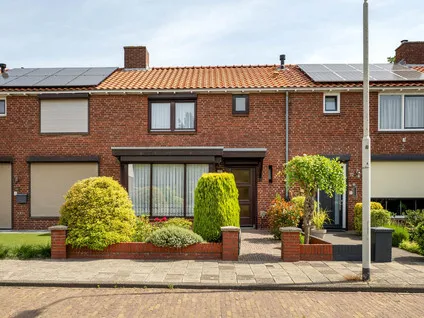 Tussenwoning te koop: Maststraat 70, Hoogerheide Hoogerheide