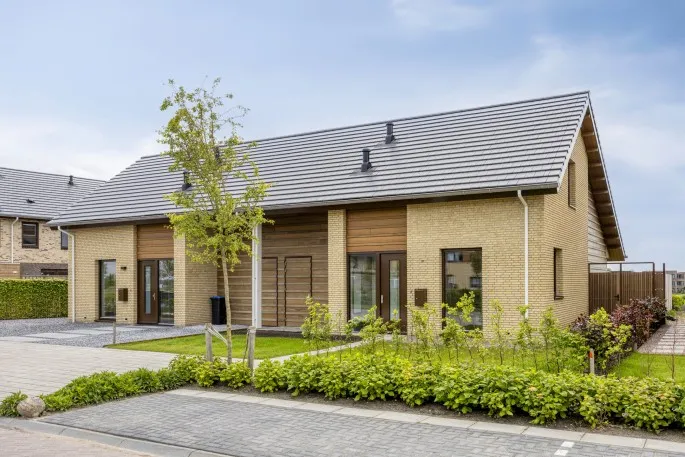 Twee-onder-één-kap te koop: Mastweg 6, Verspreide huizen West Leimuiden