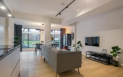 Appartement te huur: Mathenesserlaan 321D, Middelland Rotterdam