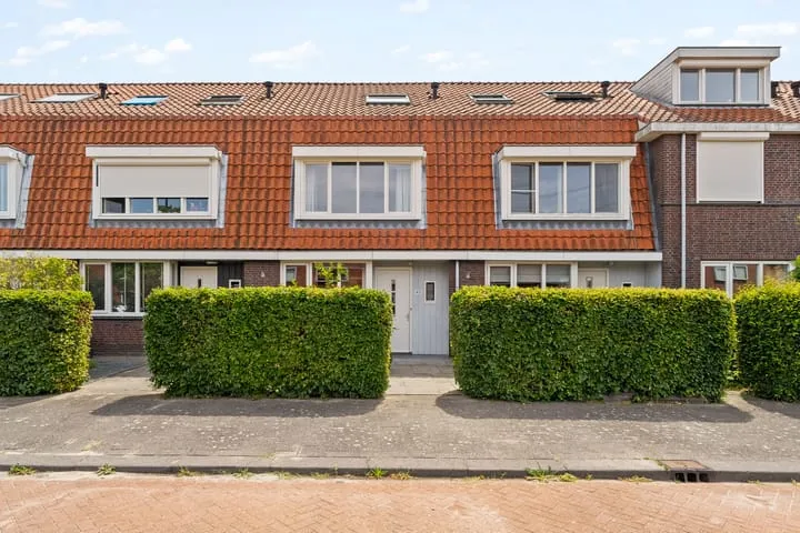 Terraced house for sale: Maurice de Vlaminckstraat 40, Nesselande Rotterdam