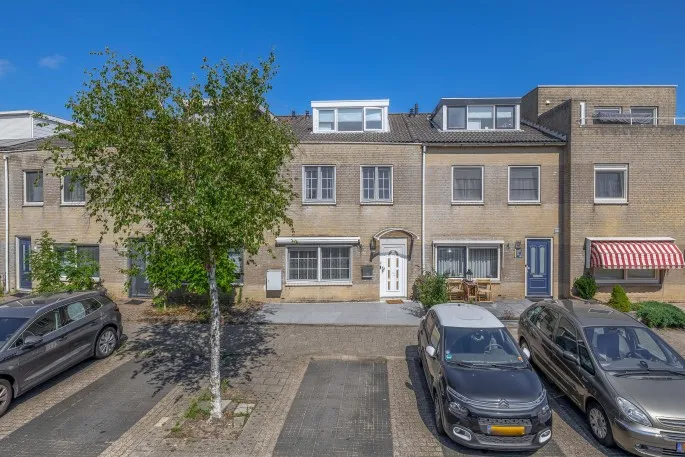 Tussenwoning te koop: Maurice Ravèlstraat 50, Rooswijk Noord Zaandijk