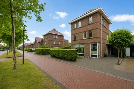 Twee-onder-één-kap te koop: Mauritslaan 4, Skoatterwald Heerenveen